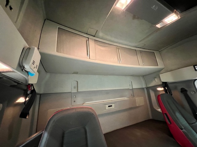 Volvo FH 500 6×2 Midlift Tractor Unit