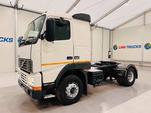 Volvo FH12 420 4×2 Tractor Unit