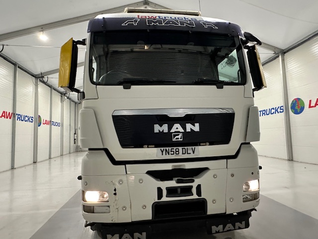 MAN TGX 26.440 6×2 Brick Grab Drawbar