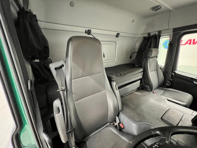 Scania P250 4×2 Sleeper Cab Box Van