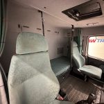 Volvo FH12 420 4×2 Caravan Transporter - thumbnail