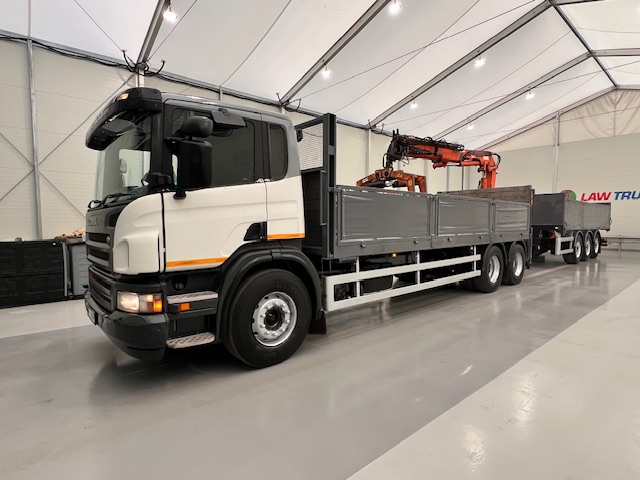 Scania P270 6×2 10 Tyre Flatbed Drawbar Brick Grab