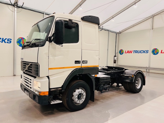 Volvo FH12 420 4×2 Tractor Unit