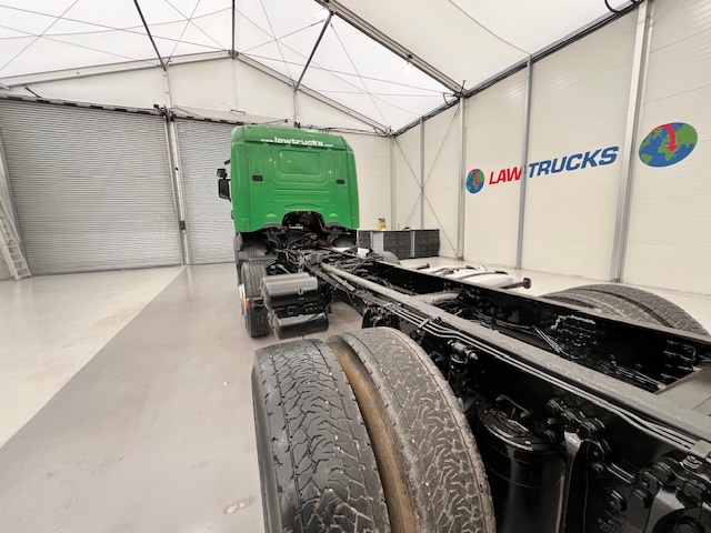 Scania G360 8×2 Sleeper Chassis Cab