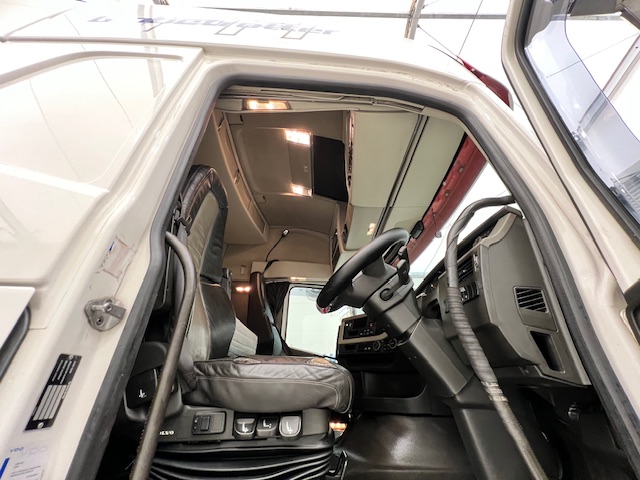 Volvo FH 500 6×2 Midlift Tractor Unit