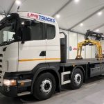 Scania R420 8×2 Rear Lift Brick Grab Drawbar - thumbnail