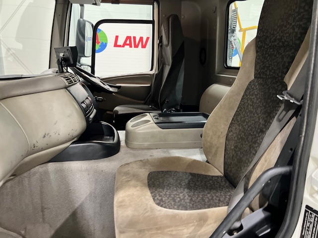 DAF CF85 360 8×4 Day Cab Steel Tipper Grab