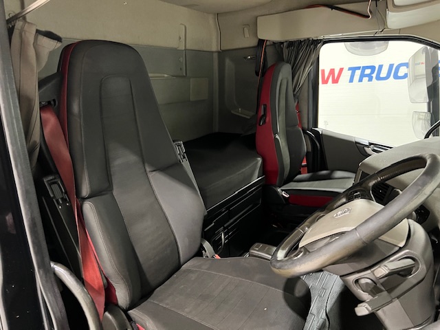 Volvo FH 500 6×2 Midlift Tractor Unit