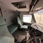 Volvo FH12 420 4×2 Caravan Transporter - thumbnail