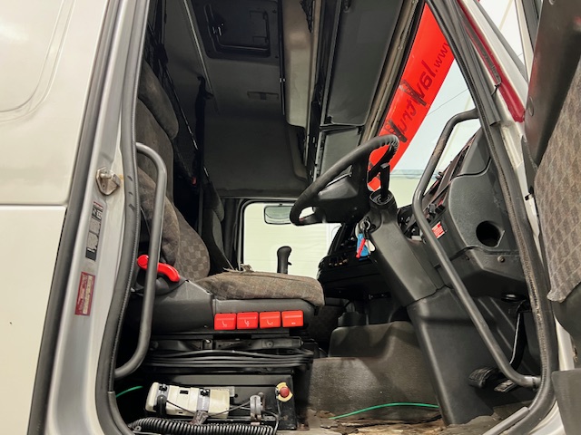 Volvo FH12 420 6×4 Double Drive Tractor Unit
