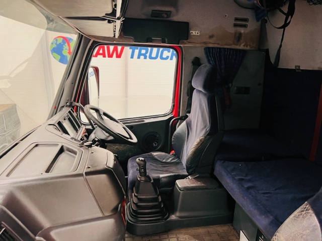 Volvo FH12 420 4×2 GTXL Tractor Unit