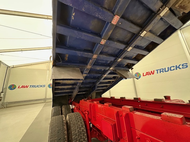 Volvo FM 380 8×4 Day Cab Tipper