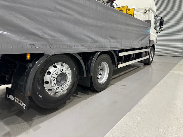 DAF CF85 460 6×2 Flatbed Drawbar Brick Grab