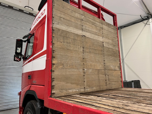Volvo FH 500 6×2 Rear Lift Flatbed’s Drawbar