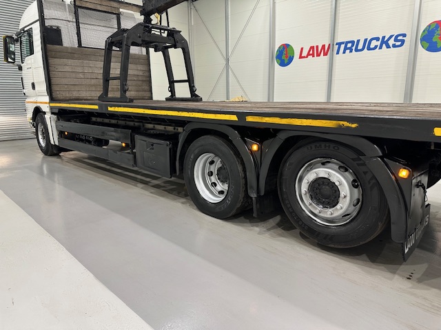 MAN TGX 26.440 6×2 Brick Grab Drawbar