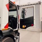Iveco Stralis 310 Euro 6 6×2 Flatbed Brick Grab - thumbnail