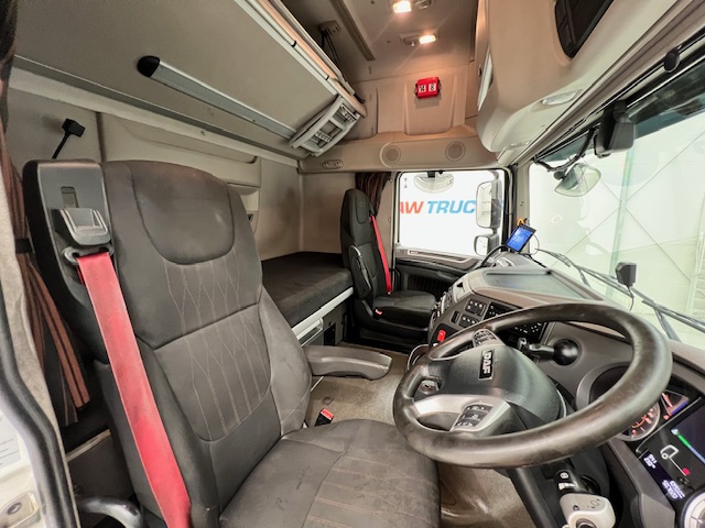 DAF XF 480 6×2 Midlift Tractor Unit