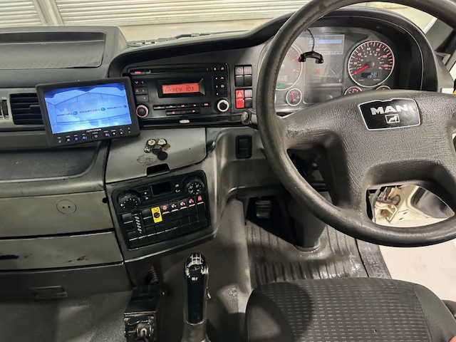 MAN TGS 35.360 8×4 Day Cab Steel Tipper Grab