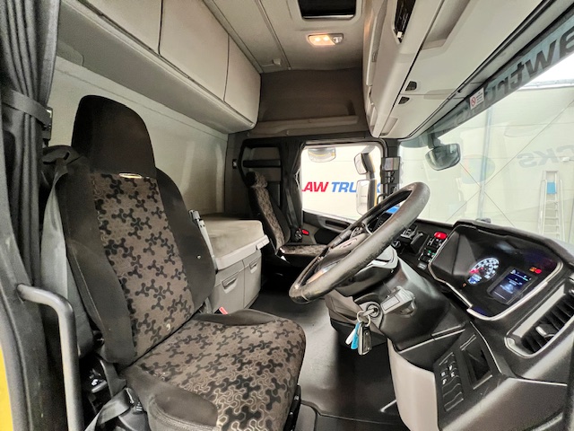 Scania S450 6×2 Midlift Highline Tractor Unit