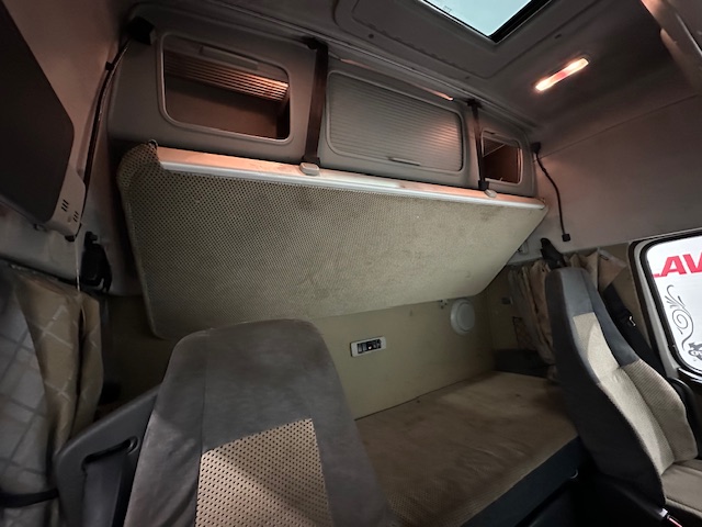 Volvo FH 520 6×2 Sleeper Cab Tractor Unit Manual