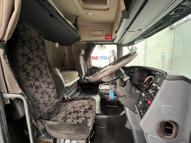 Scania R450 6×2 Rear Lift Highline Tractor Unit PTO