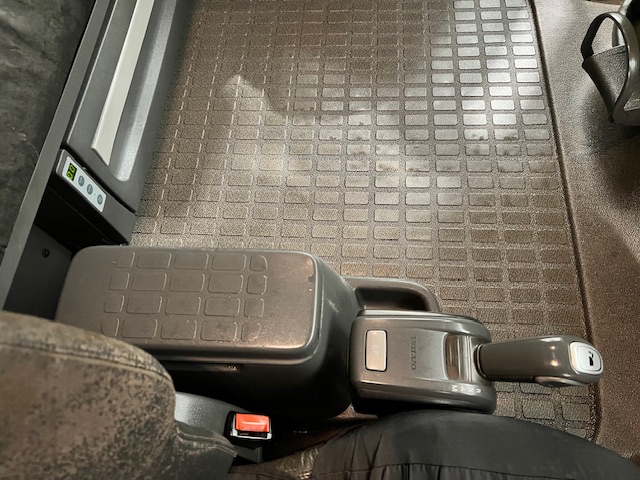 Volvo FH 480 6×2 Rear Lift Tractor Unit