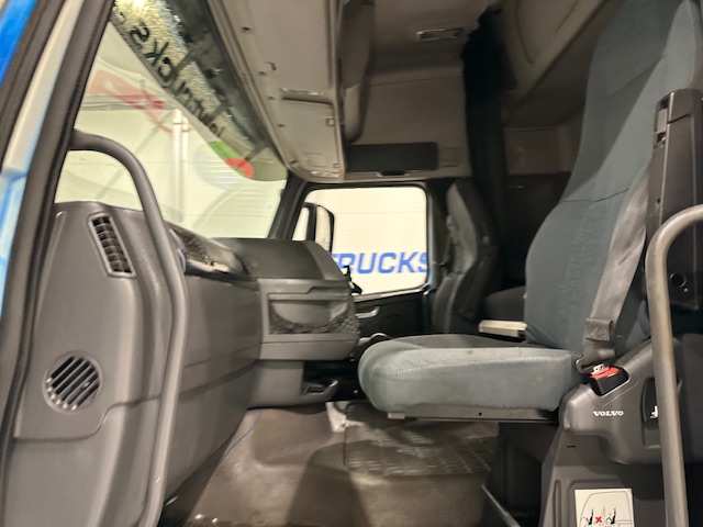 Volvo FH 460 6×2 Sleeper Cab Tractor Unit
