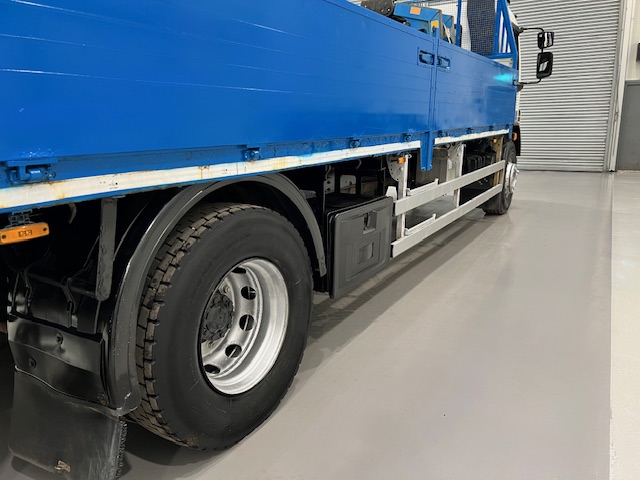 DAF LF55 220 Day Cab Dropside Brick Grab