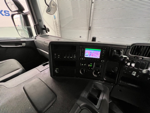 Scania P250 4×2 Sleeper Cab Box Van