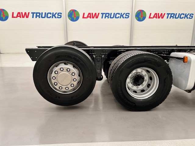 Scania G360 8×2 Sleeper Chassis Cab
