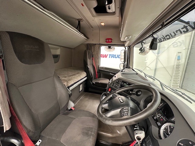 DAF XF 480 6×2 Midlift Tractor Unit