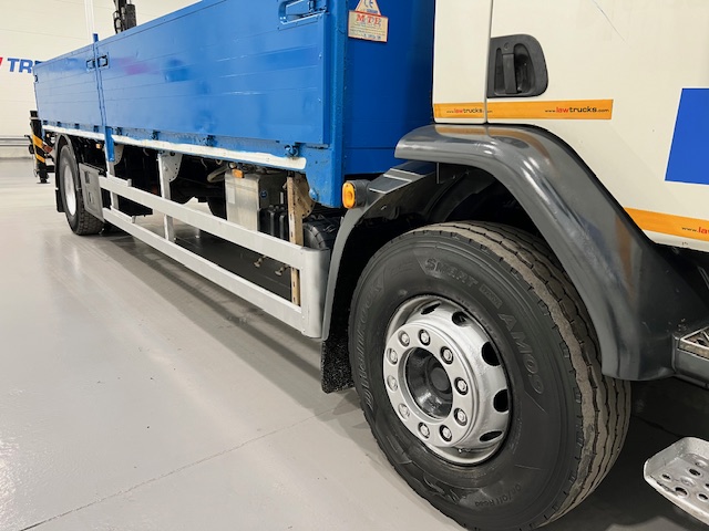 DAF LF55 220 Day Cab Dropside Brick Grab