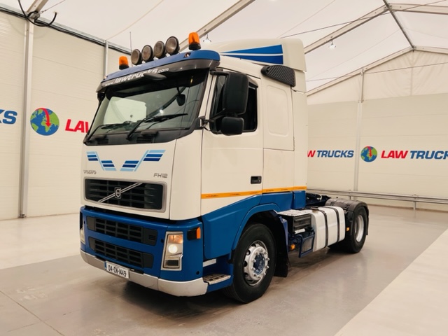 Volvo FH12 420 4×2 Sleeper Cab Tractor Unit