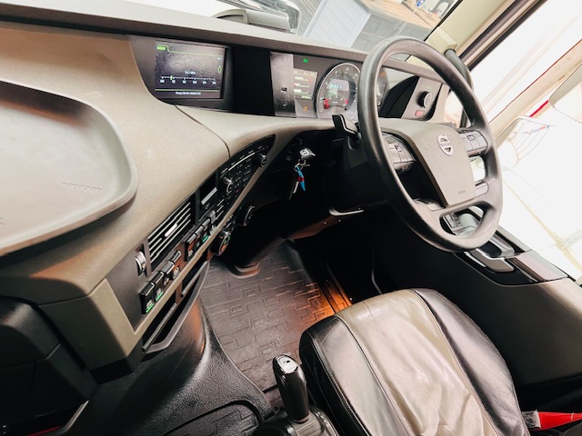 Volvo FH 500 6×2 Midlift Tractor Unit