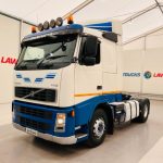 Volvo FH12 420 4×2 Sleeper Cab Tractor Unit - thumbnail