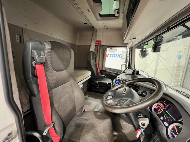 DAF XF 440 6×2 Midlift Tractor Unit PTO