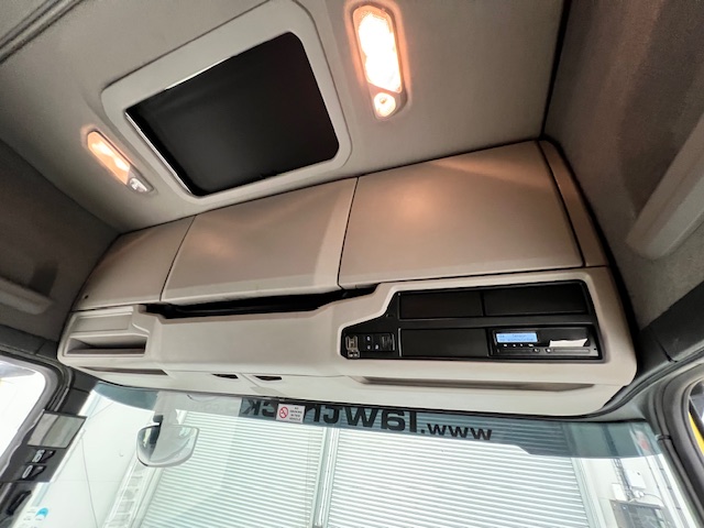 Scania S450 6×2 Midlift Highline Tractor Unit