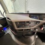 Volvo FH 460 6×2 Midlift Tractor Unit - thumbnail