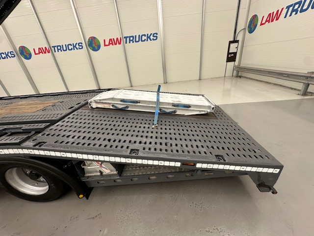 SDC Tri Axle Kicker Vehicle Carrier Lowloader