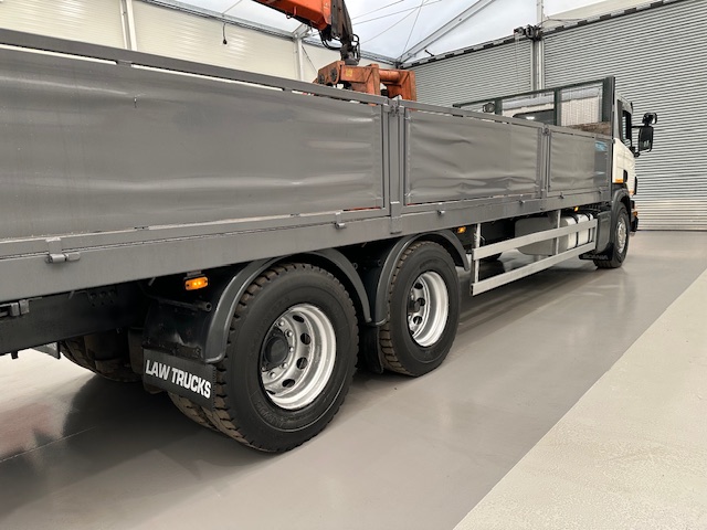 Scania P270 6×2 10 Tyre Flatbed Brick Grab