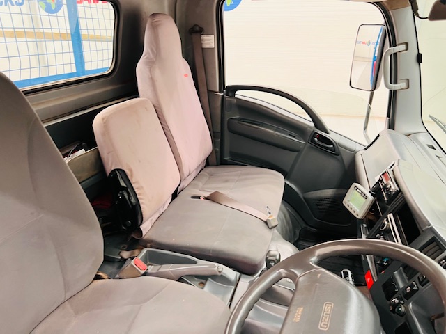 Isuzu N75 190 Day Cab Dropside