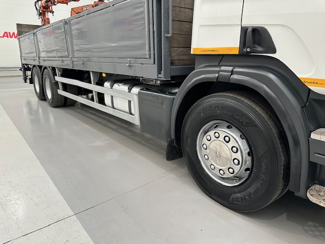 Scania P270 6×2 10 Tyre Flatbed Brick Grab