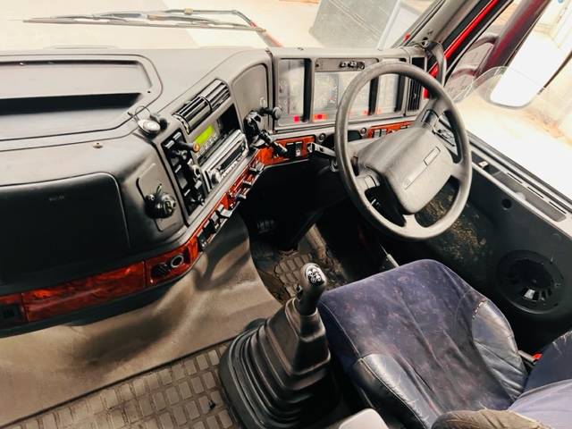 Volvo FH12 420 4×2 GTXL Tractor Unit
