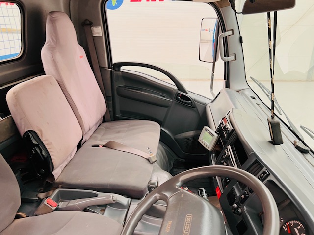 Isuzu N75 190 Day Cab Dropside