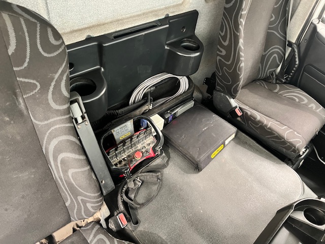 Iveco Stralis 310 6×2 Dropside Brick Grab