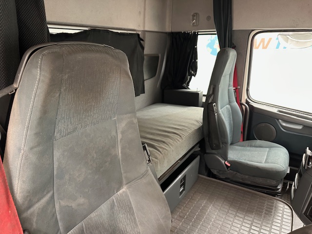 Volvo FH 460 6×2 Midlift Tractor Unit PTO
