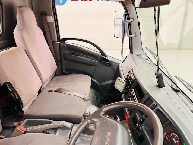 Isuzu N75 190 Day Cab Dropside