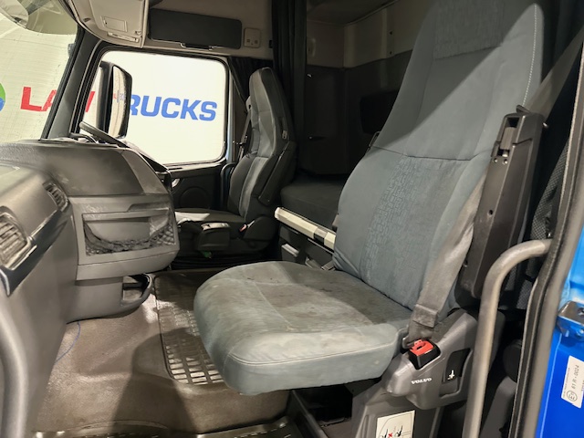 Volvo FH 460 6×2 Sleeper Cab Tractor Unit