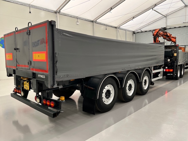 Scania P270 6×2 10 Tyre Flatbed Drawbar Brick Grab