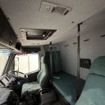 Volvo FH12 420 4×2 Caravan Transporter - thumbnail
